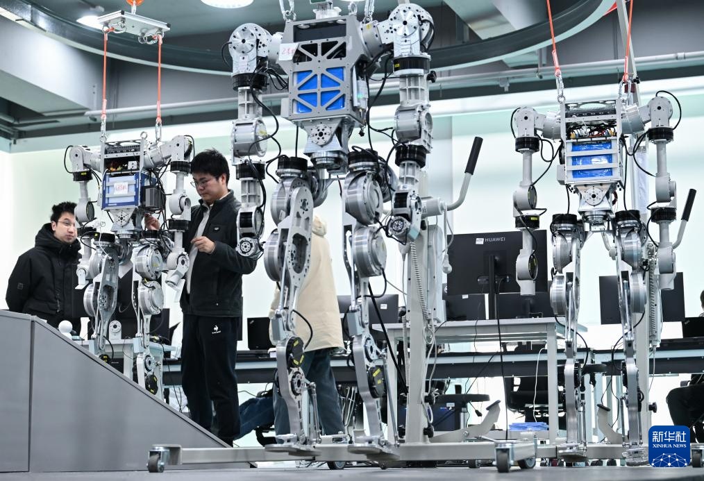湖北 加速布局人形機器人產業，搶占智能機器人研發新高地